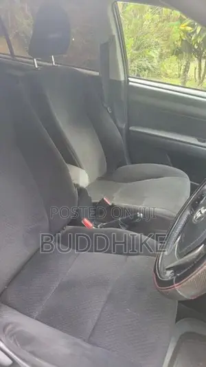 Toyota Axio 2015
