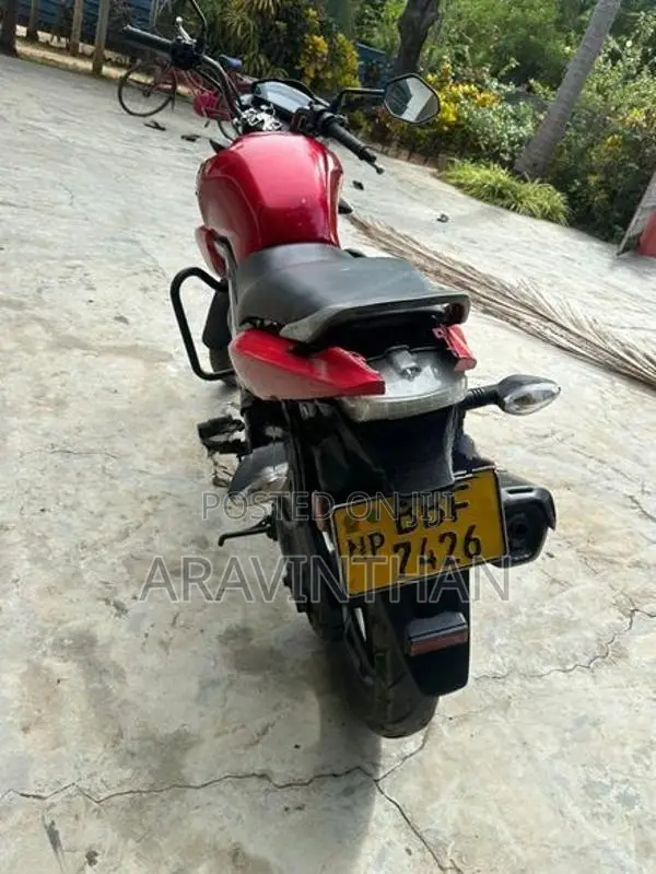 Honda CB Trigger 2012