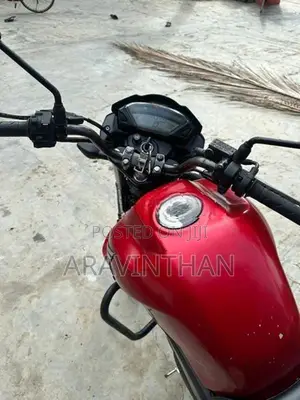 Honda CB Trigger 2012