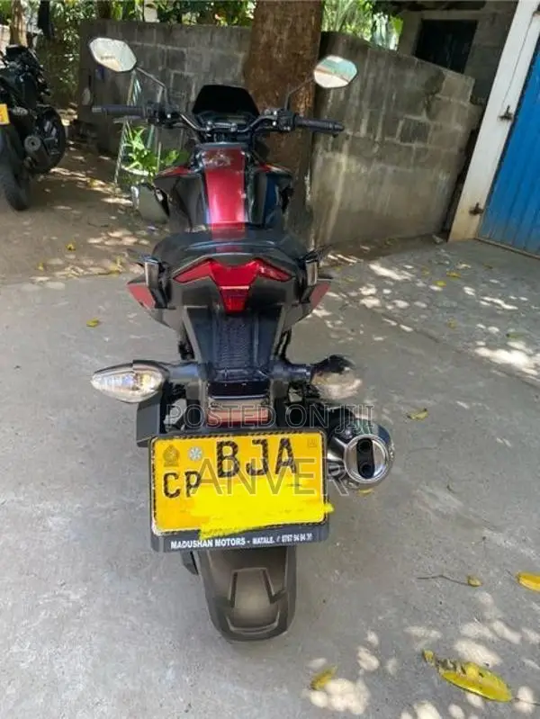 Honda X-Blade 160 CB 2020