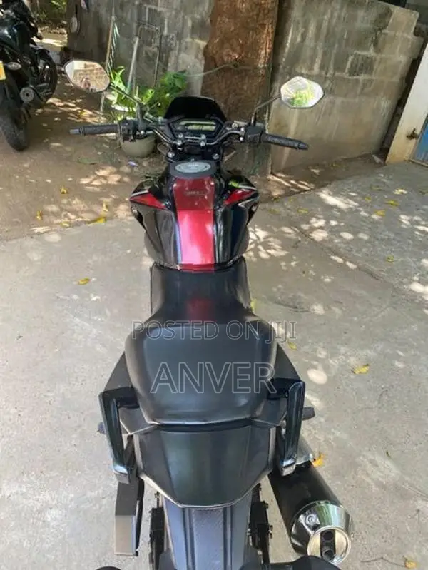 Honda X-Blade 160 CB 2020