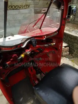 Bajaj RE 2006