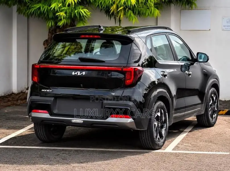 Kia Sonet GTX + 2026