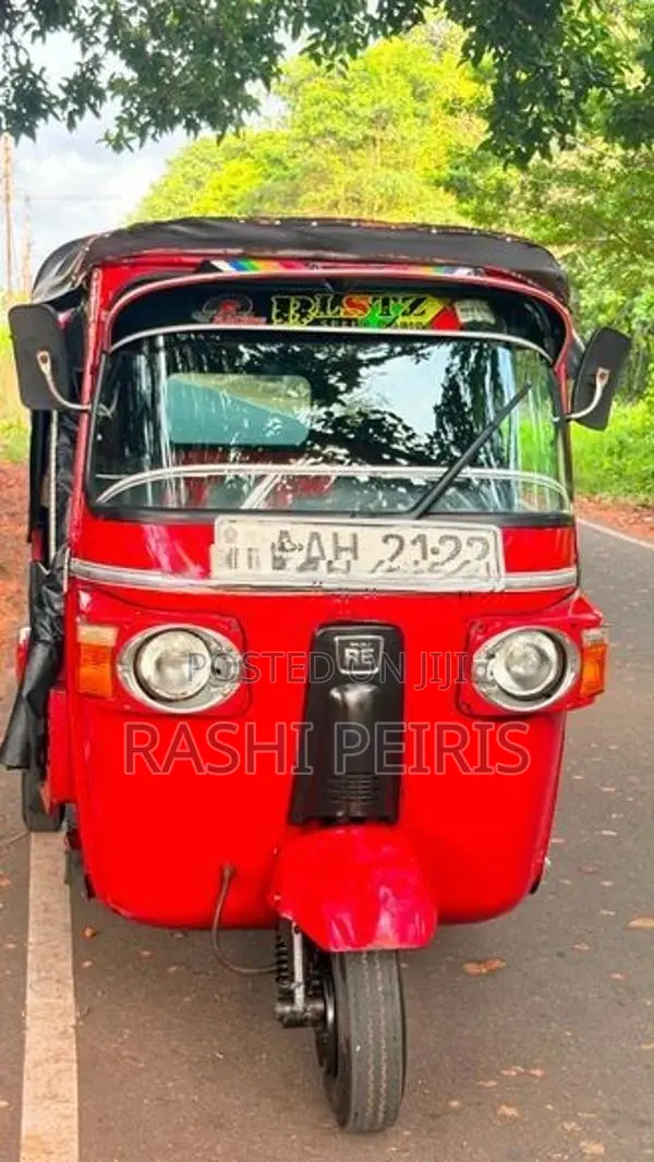 Bajaj RE 2013