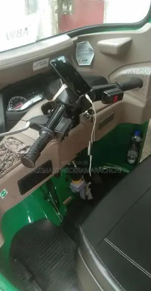 Bajaj RE 237CC 2025