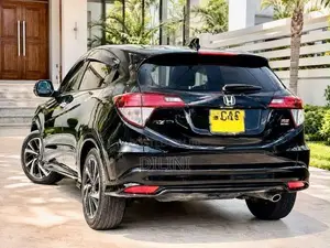 Honda Vezel RS Sensing 2016