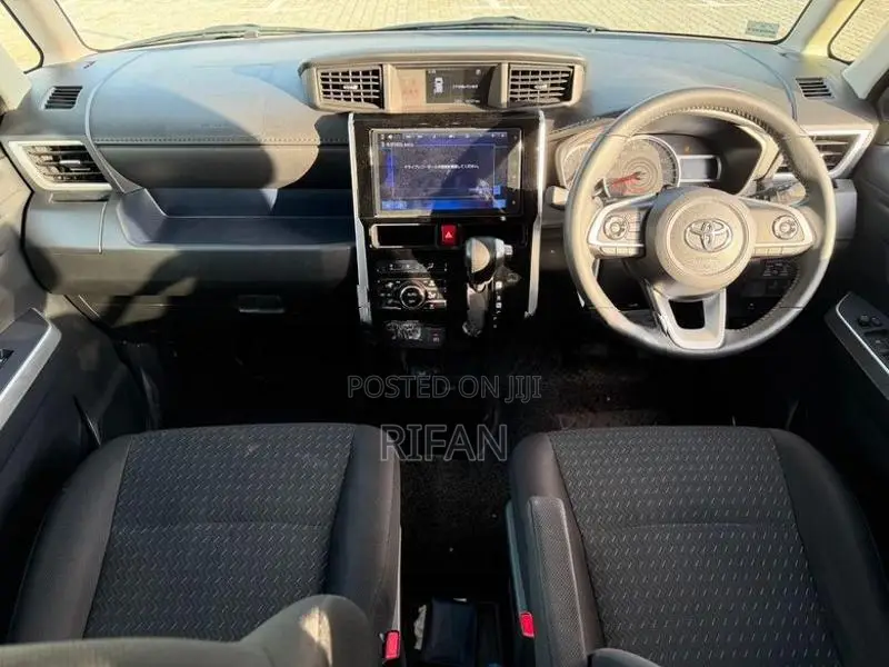 Toyota Roomy GT Turbo 2024