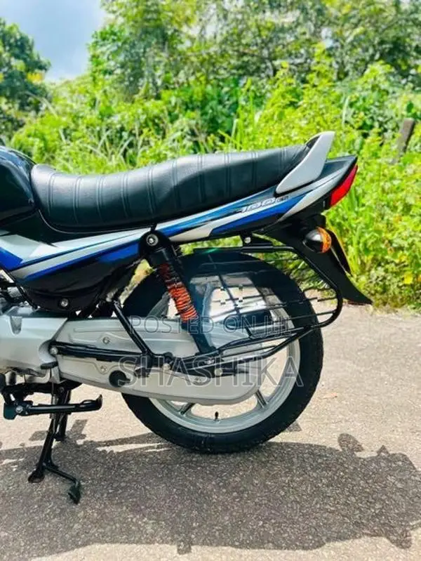 Bajaj CT100 2023