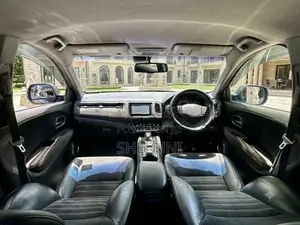 Honda Vezel RS Sensing 2016