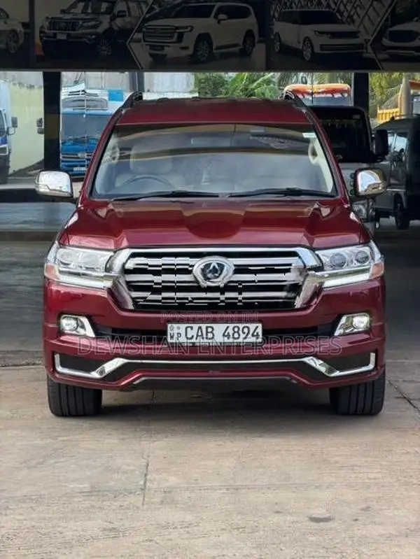 Toyota Land Cruiser v8 2013