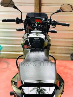 Bajaj Pulsar 150 UG4 2016