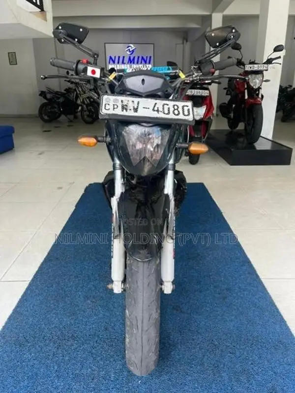 Yamaha FZS V1 2011