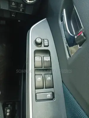 Toyota Roomy GS Custom 2025
