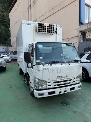 Isuzu Elf 250 Freezer 14/5 2016