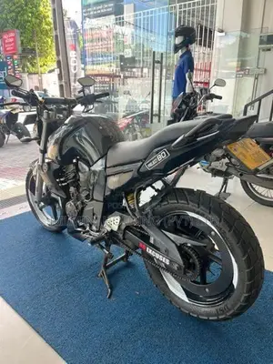 Yamaha FZS V1 2011