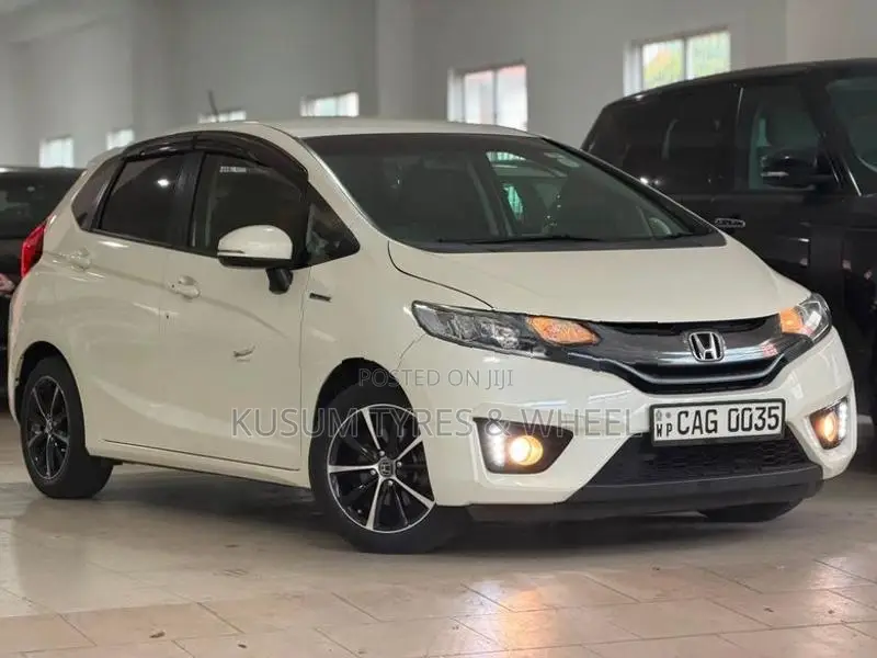 Honda Fit GP5 L Grade 2015