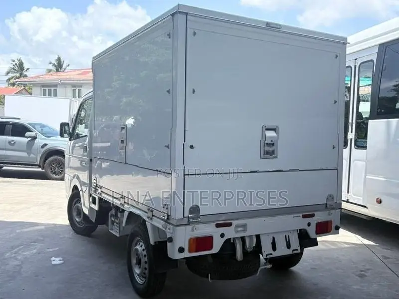 Mazda SCRAM TRUCK 2022
