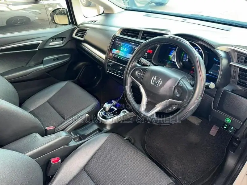 Honda Fit GP5 L Grade 2015