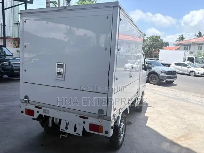 Mazda SCRAM TRUCK 2022