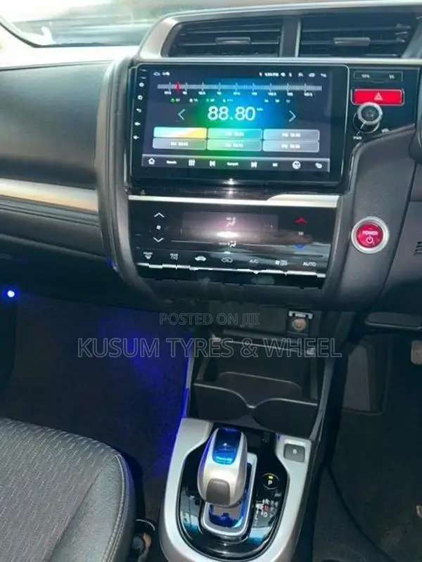 Honda Fit GP5 L Grade 2015