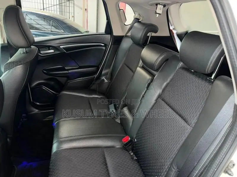 Honda Fit GP5 L Grade 2015