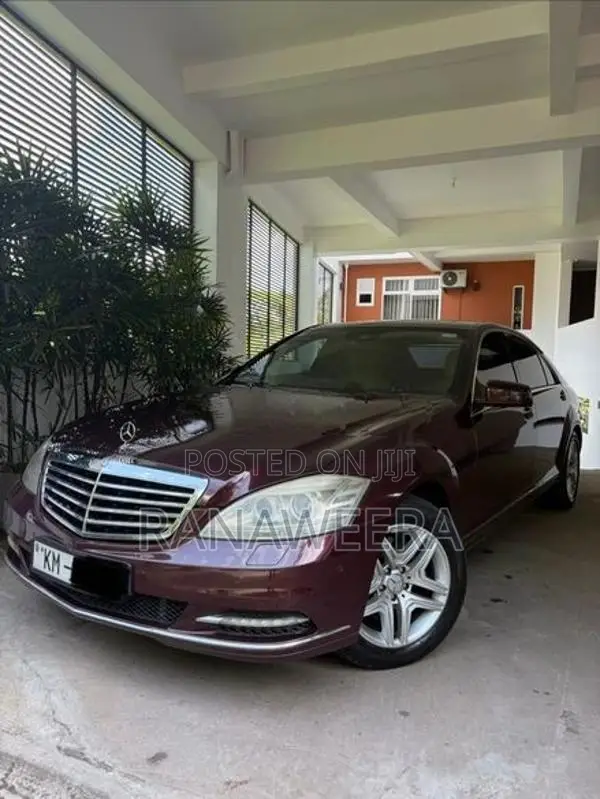 Mercedes Benz S300 2010