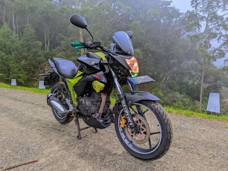Suzuki Gixxer SF 2017
