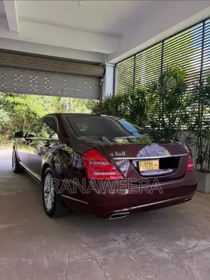 Mercedes Benz S300 2010