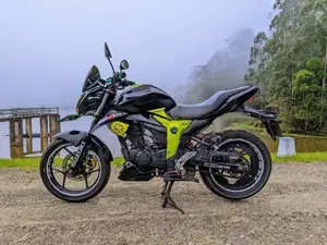Suzuki Gixxer SF 2017