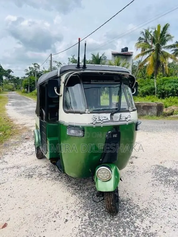 Bajaj RE 2 stroke 2004