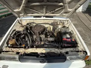 Nissan Sunny trad 1990