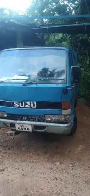 Isuzu 150 LF 1982