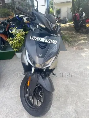 Hero XOOM 125R 2026
