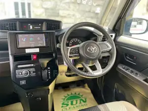 Toyota Roomy G 2023