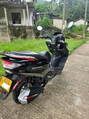 Suzuki Burgman 125 2019