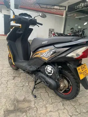 Honda Dio 2018