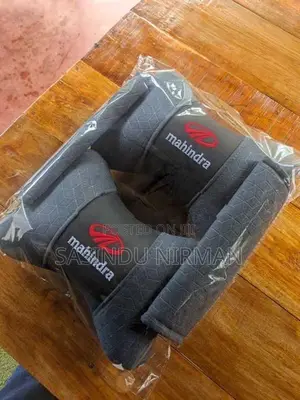 Car Head Rest Pack