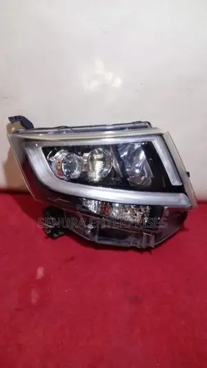 Daihatsu Move LA 160 S Head Light RH