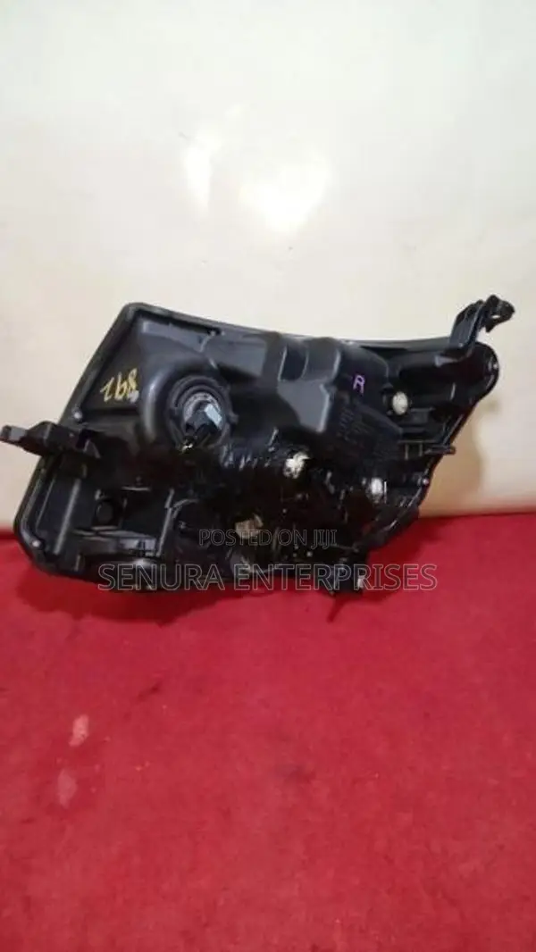 Daihatsu Move LA 160 S Head Light RH