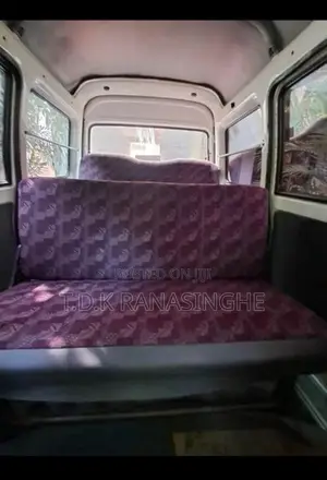 Mitsubishi Minicab 1993