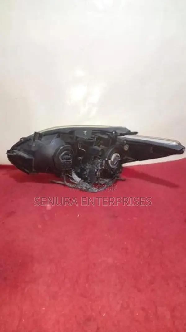 Toyota Prius W30 Headlight RH