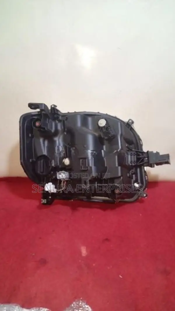 Daihatsu Canbus LA800 Head Light LH