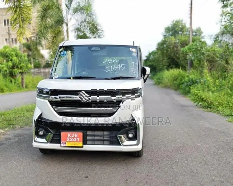 Suzuki Spacia Custom Gs 2024