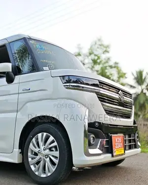 Suzuki Spacia Custom Gs 2024