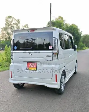 Suzuki Spacia Custom Gs 2024