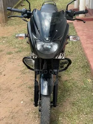 Bajaj Pulsar 150 2015