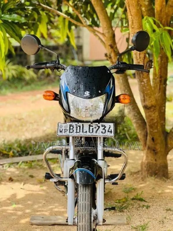 Bajaj CT100 2016
