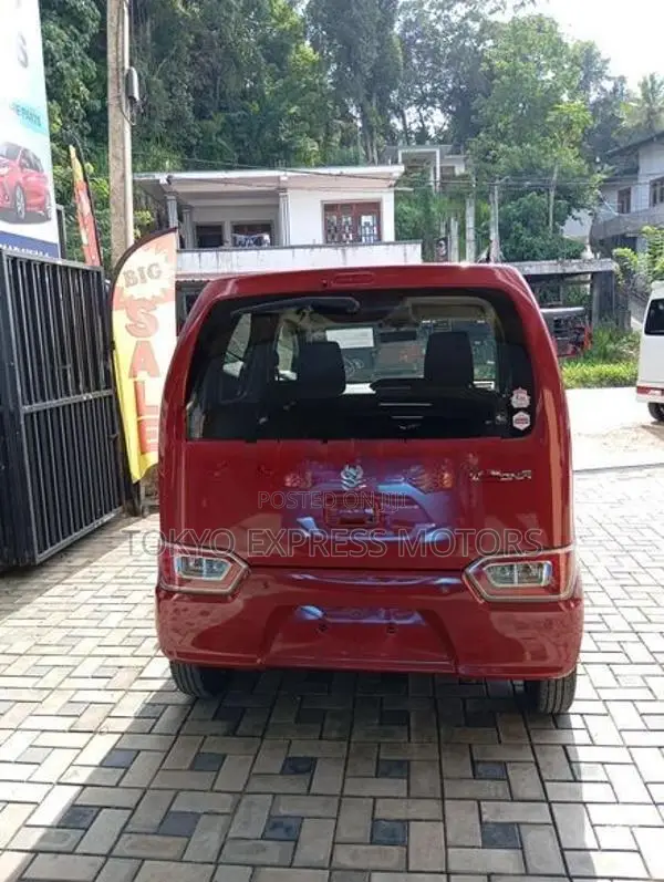 Suzuki Wagon R FX 2025