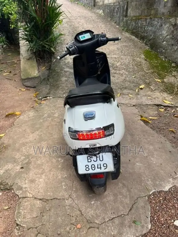 TVS iQube Electric 2025