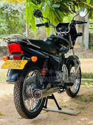 Bajaj CT100 2016